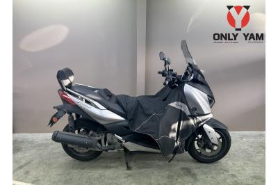YAMAHA X-MAX 125