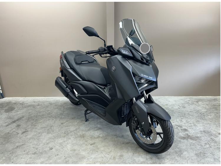 YAMAHA XMAX 300