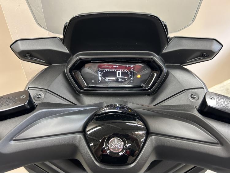 YAMAHA XMAX 300