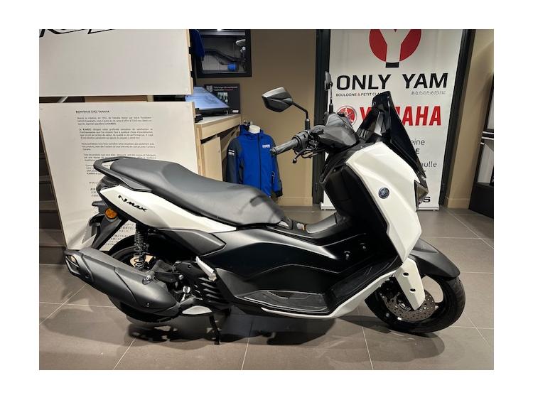 YAMAHA NMAX 125