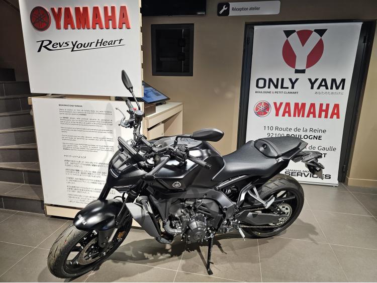 YAMAHA MT-09  Y-AMT