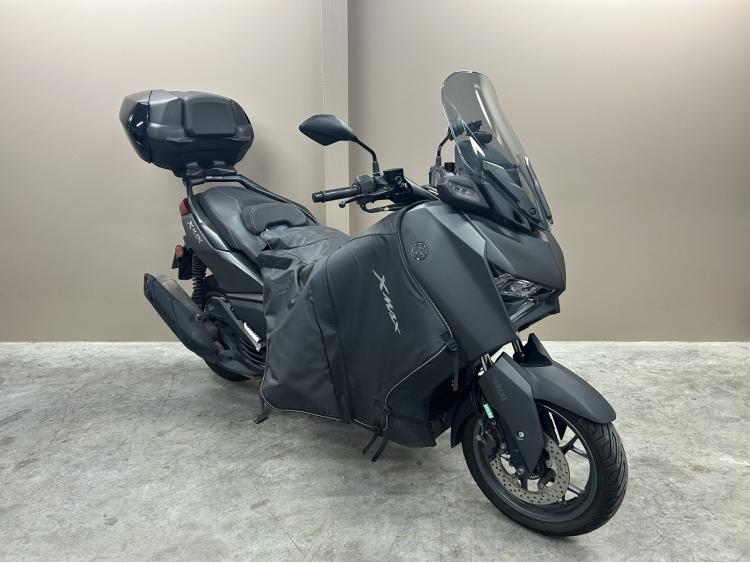 YAMAHA X-MAX 125