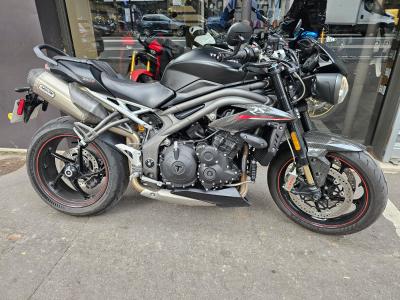 TRIUMPH SPEED TRIPLE 1050 RS