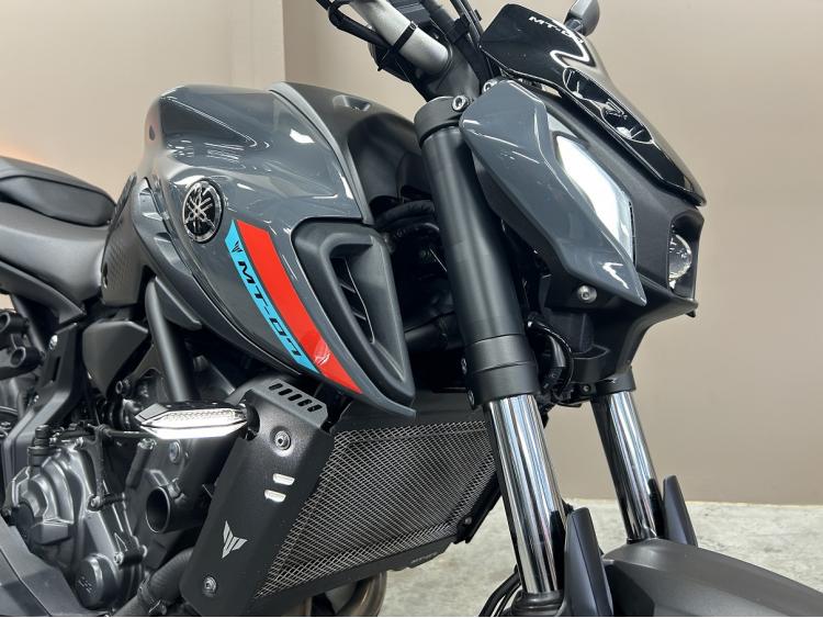 YAMAHA MT-07 (47.5CV)